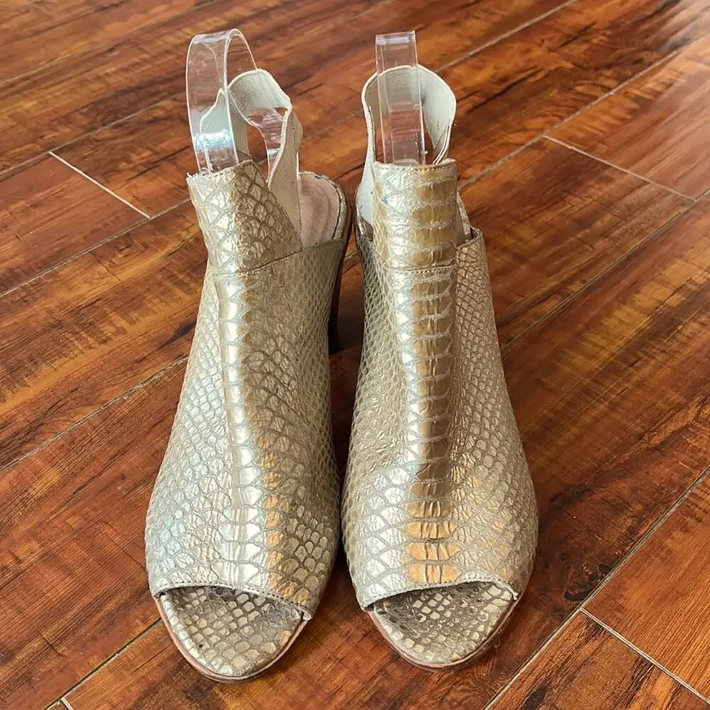 Donald PLINER Leather Platino Snake Print Gold Slingback Clogs Shoes 9.5